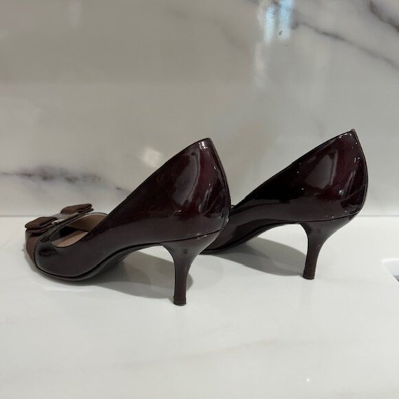 Ladies Salvatore Ferragamo Brown Patent Pumps - Size 8.5 - Picture 5 of 6